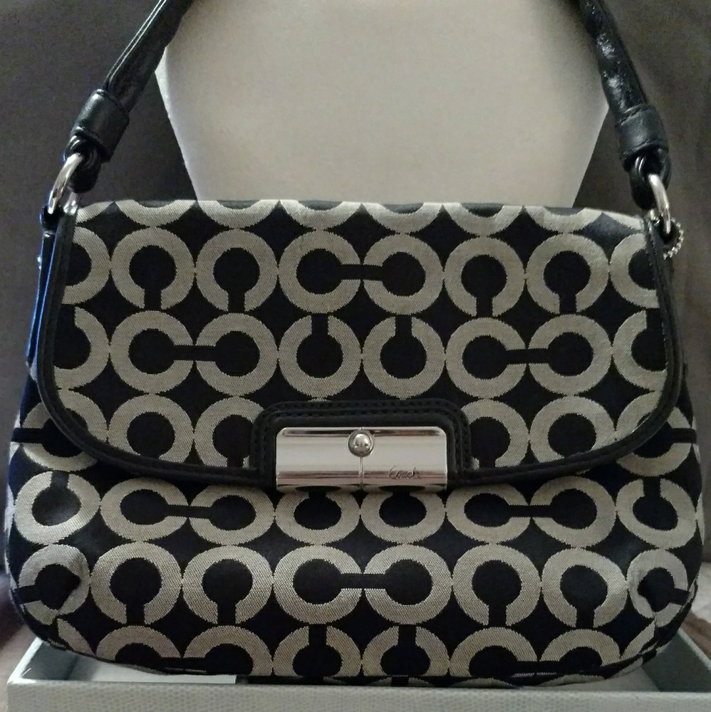 Coach logo shoulder bag